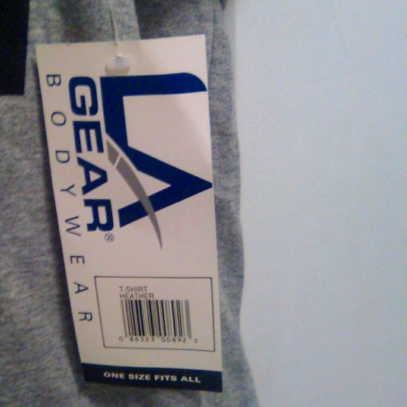 🆕 Vintage L.A. Gear T-Shirt - Picture 4 of 4